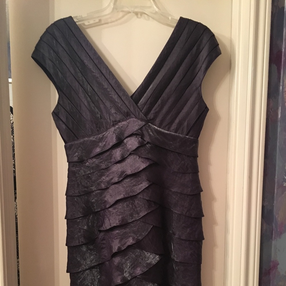 Beautiful Adrianna Papell dress